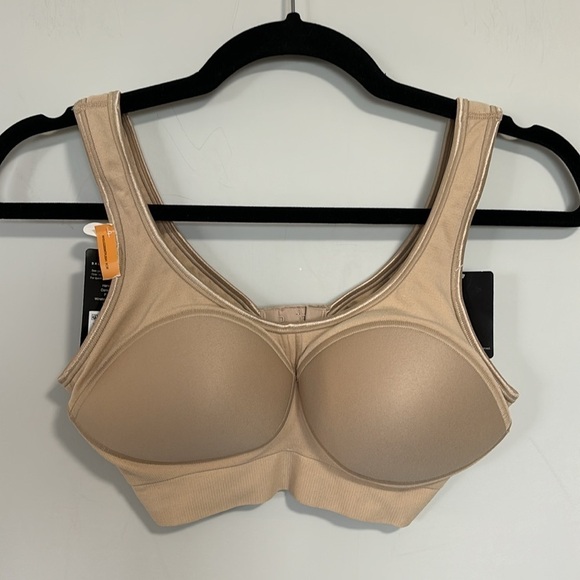 Bali Comfort Shaping Wire-free Bra Size Small Colour Nude NWT - Picture 2 of 9